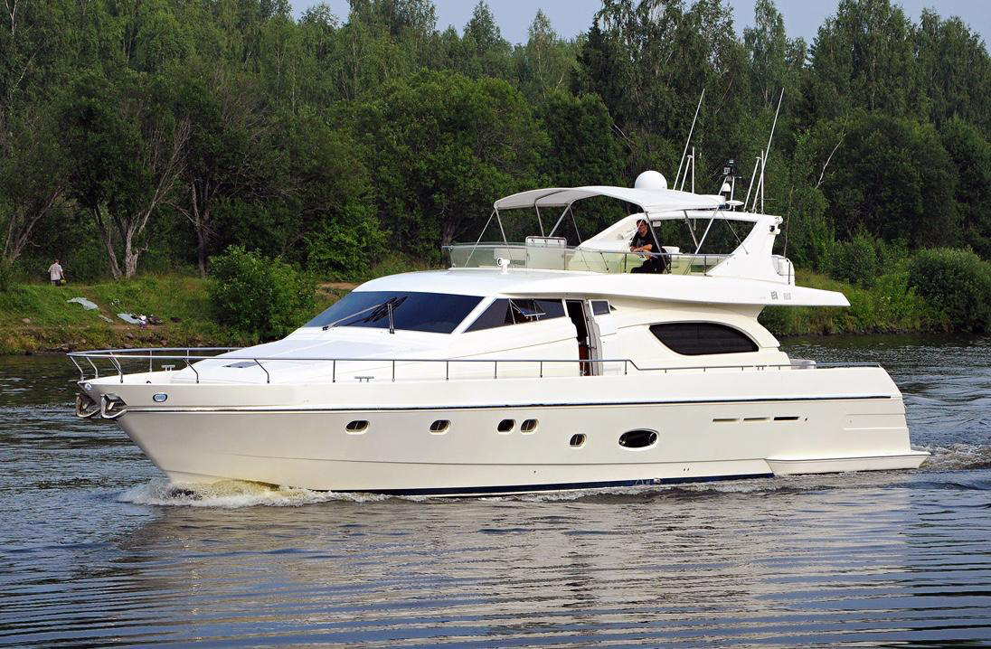 Ferretti 72